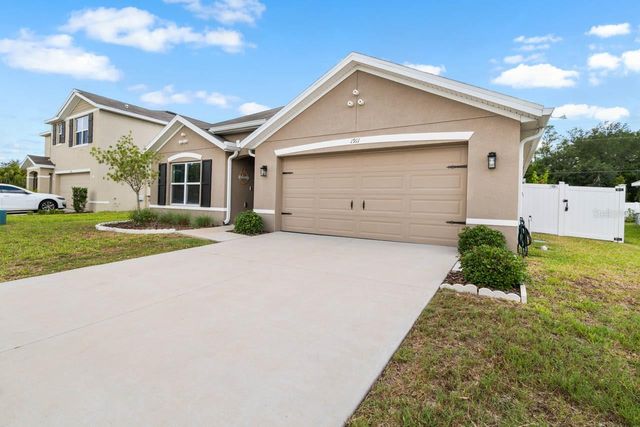 1911 BLUE STREAM STREET, Ruskin, FL 33570