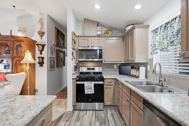 352 Buffalo Circle SE, Albuquerque, NM 87123
