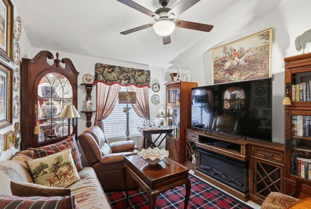 352 Buffalo Circle SE, Albuquerque, NM 87123