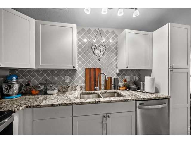 208 S Frances Ave, Milliken, CO 80543