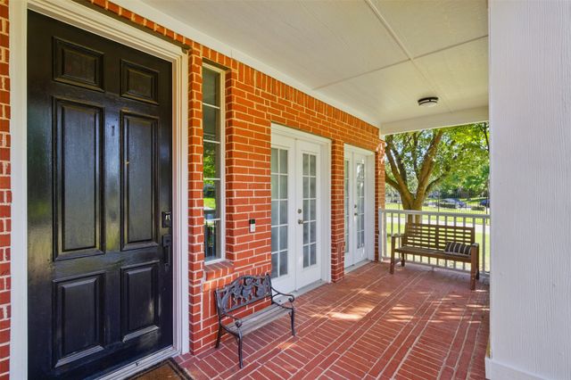 10014 Fairway Vista Drive, Rowlett, TX 75089