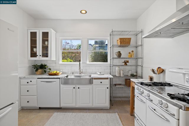 1631 Belvedere Avenue, Berkeley, CA 94702