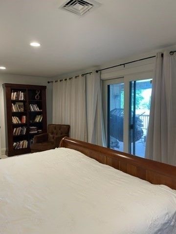 10 Shore Rd, Plymouth, MA 02360