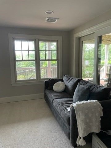 10 Shore Rd, Plymouth, MA 02360