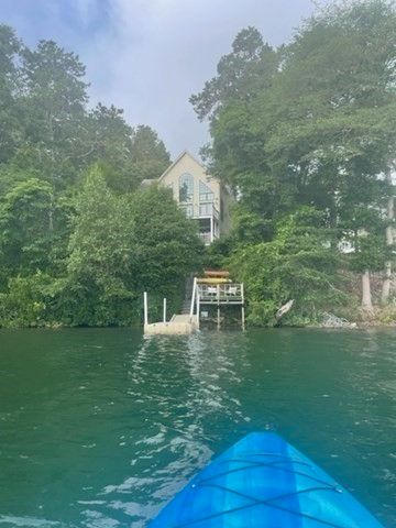 10 Shore Rd, Plymouth, MA 02360