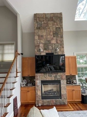 10 Shore Rd, Plymouth, MA 02360