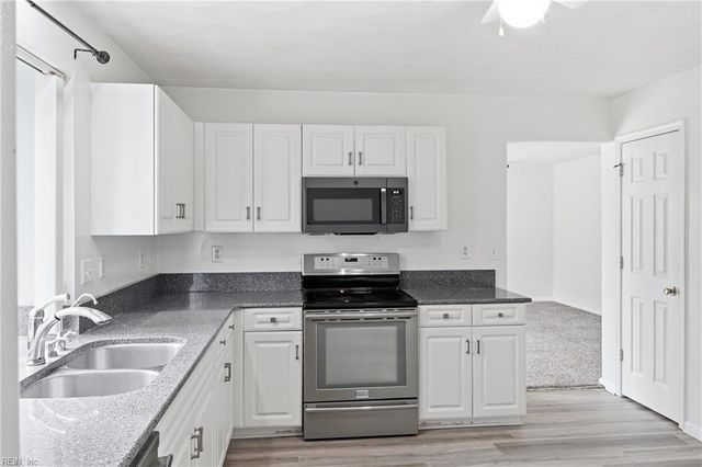 601 Lord Byron CT, Chesapeake, VA 23320