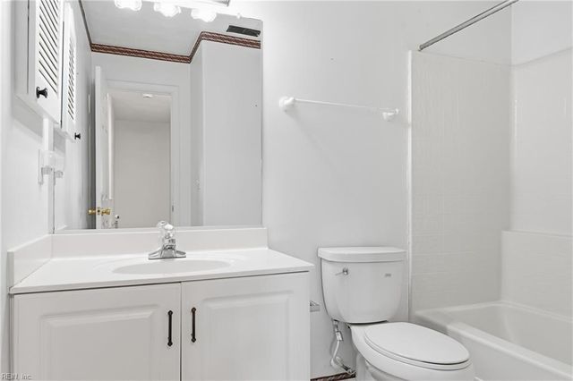 601 Lord Byron CT, Chesapeake, VA 23320