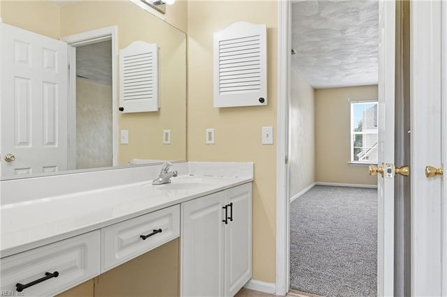 601 Lord Byron CT, Chesapeake, VA 23320