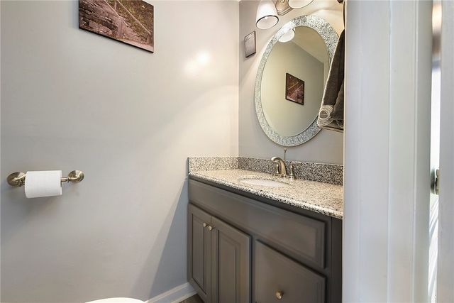 1146 Airedale Dr, Bethel Park, PA 15102