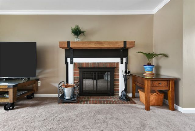 1146 Airedale Dr, Bethel Park, PA 15102