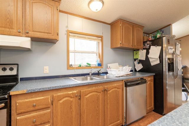 18242 32nd Street, Gobles, MI 49055