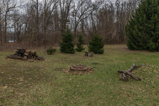 18242 32nd Street, Gobles, MI 49055