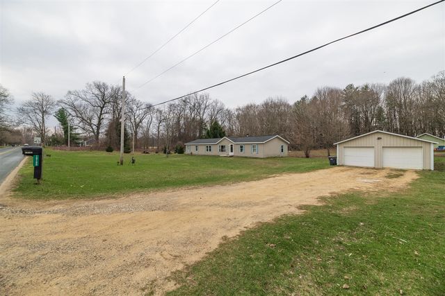 18242 32nd Street, Gobles, MI 49055