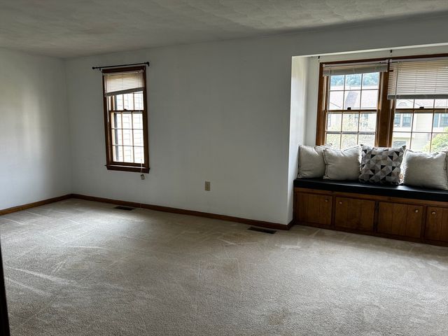 220 Apache Way 220, Tewksbury, MA 01876