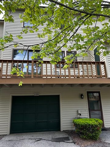 220 Apache Way 220, Tewksbury, MA 01876