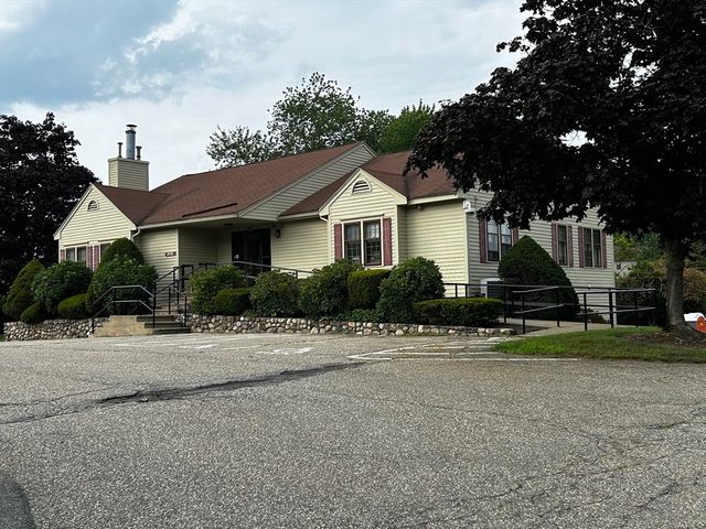 220 Apache Way 220, Tewksbury, MA 01876