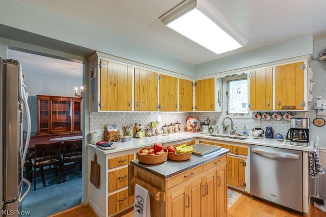 6723 Edgemoor Avenue, Solon, OH 44139
