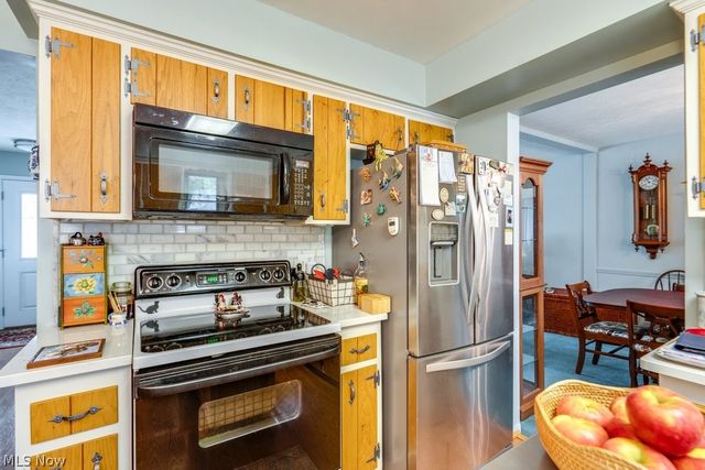 6723 Edgemoor Avenue, Solon, OH 44139