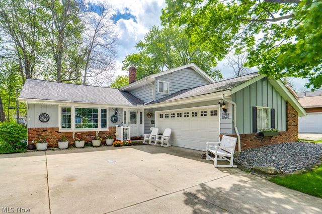 6723 Edgemoor Avenue, Solon, OH 44139