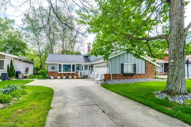 6723 Edgemoor Avenue, Solon, OH 44139