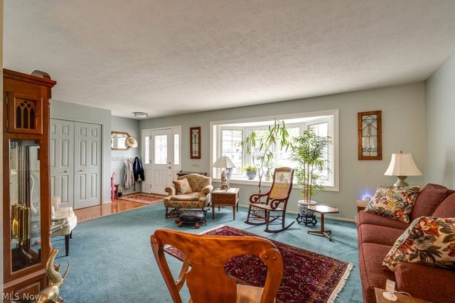 6723 Edgemoor Avenue, Solon, OH 44139