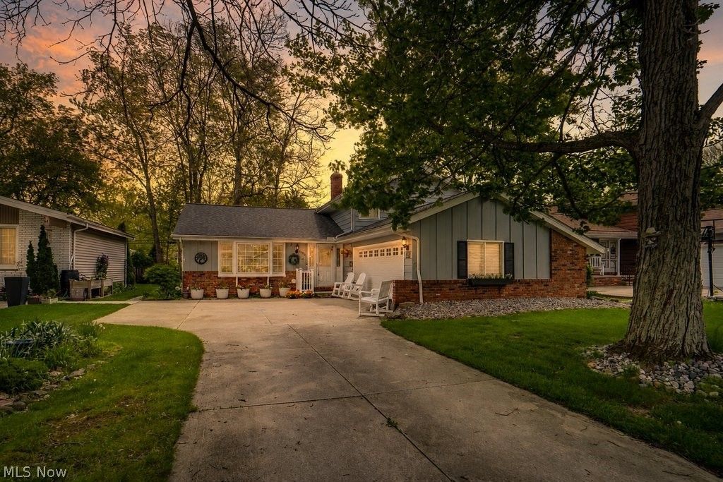6723 Edgemoor Avenue, Solon, OH 44139