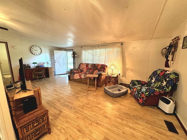 27 County Road 47, Eufaula, AL 36027