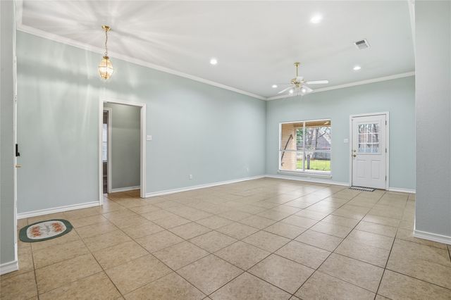 1312 Crows Nest Court, Azle, TX 76020