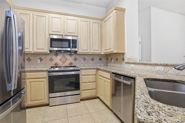 1312 Crows Nest Court, Azle, TX 76020