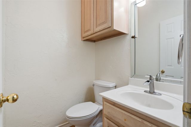 1312 Crows Nest Court, Azle, TX 76020