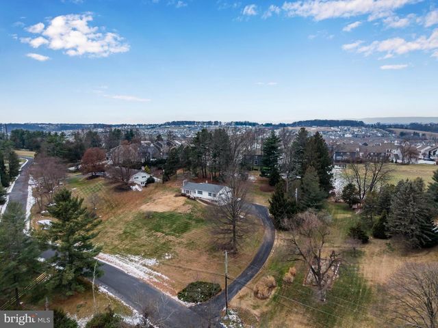 1437 BRANDTON ROAD, Mechanicsburg, PA 17055