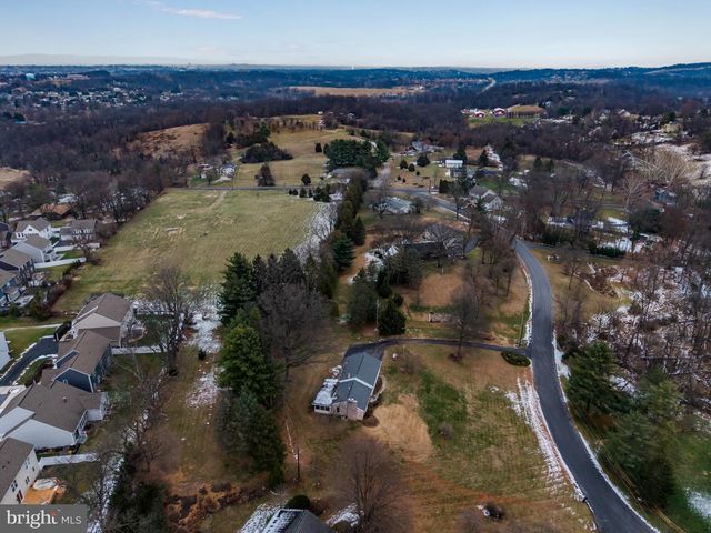 1437 BRANDTON ROAD, Mechanicsburg, PA 17055