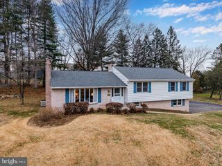 1437 BRANDTON ROAD, Mechanicsburg, PA 17055