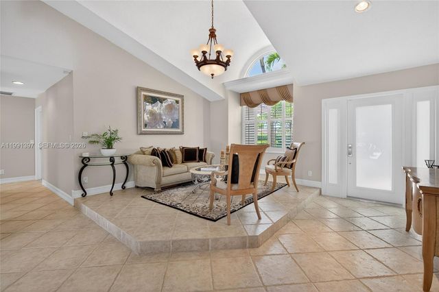 11735 Greenbrier Ln, Coral Springs, FL 33071