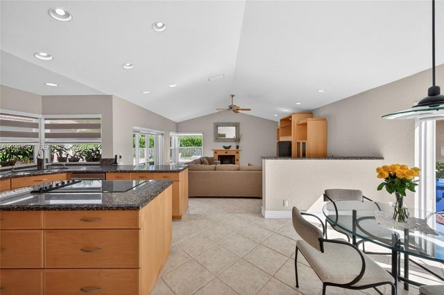 11735 Greenbrier Ln, Coral Springs, FL 33071