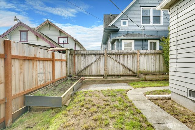613 S Lawrence Street, Tacoma, WA 98405