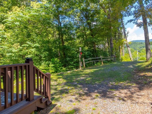 116 Keepsake Lane, Whittier, NC 28789