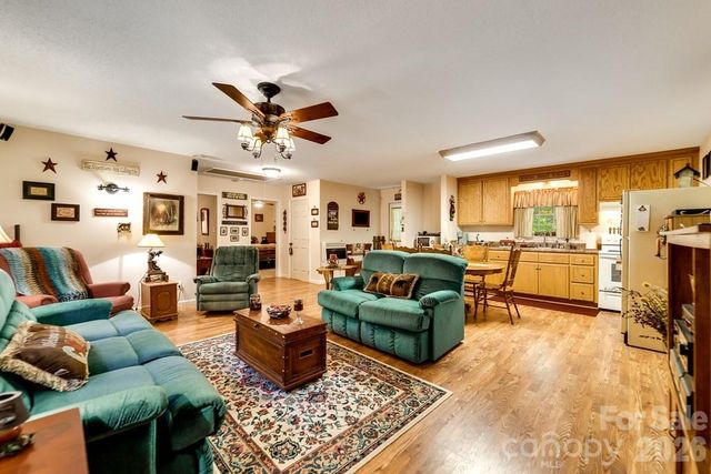 116 Keepsake Lane, Whittier, NC 28789