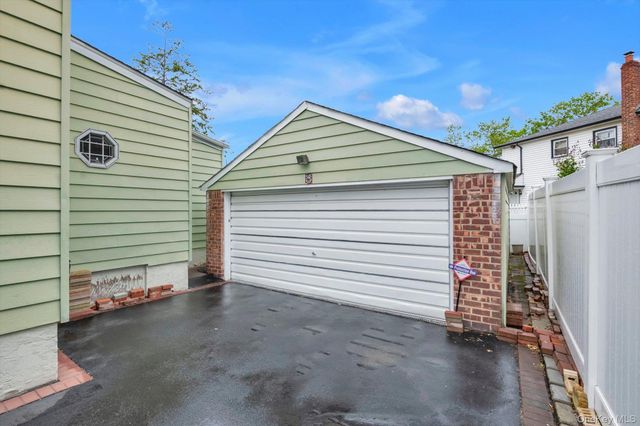 19 Gibson Boulevard, Valley Stream, NY 11581