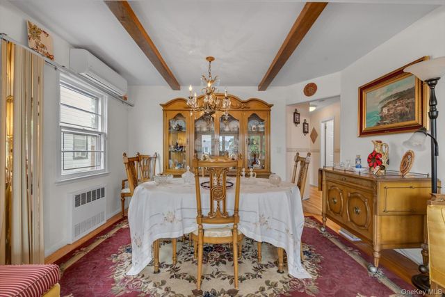 19 Gibson Boulevard, Valley Stream, NY 11581