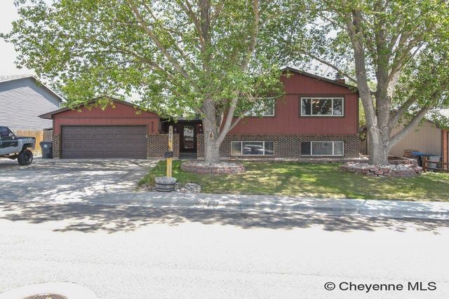 4349 PIERCE AVE, Cheyenne, WY 82001