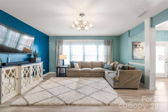 10229 Snowbell Court, Charlotte, NC 28215