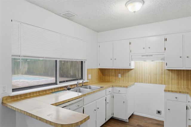 12505 Parkland DR, Austin, TX 78729