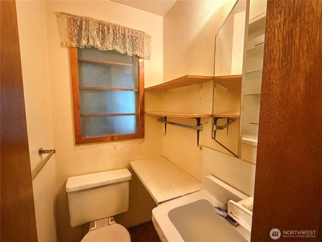 7409 Happy Hollow Road, Stanwood, WA 98292