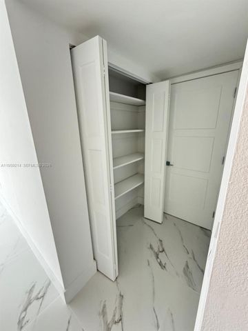 16850 S Glades Dr 4J, North Miami Beach, FL 33162