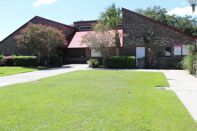 4527 Great Oak Drive, North Charleston, SC 29418