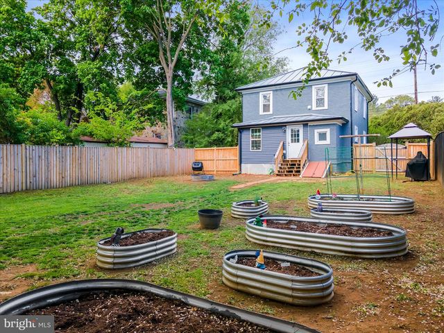 511 VIRGINIA AVE, Front Royal, VA 22630