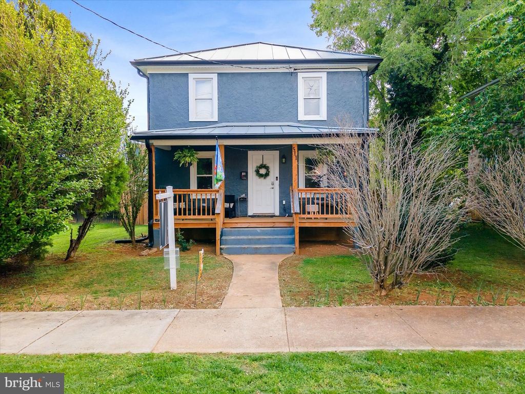 511 VIRGINIA AVE, Front Royal, VA 22630