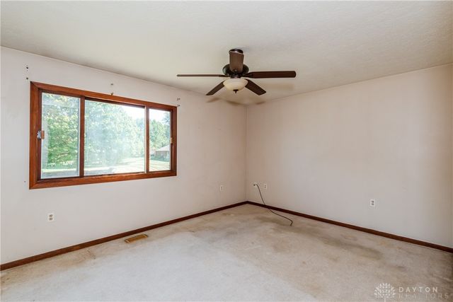 4863 Horseman Drive, Fairborn, OH 45324